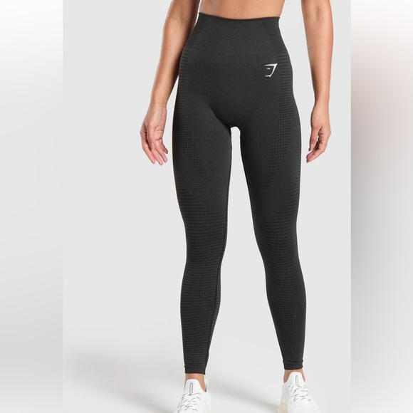 Gymshark black VITAL SEAMLESS 2.0 LEGGINGS size medium NWT - Picture 7 of 7